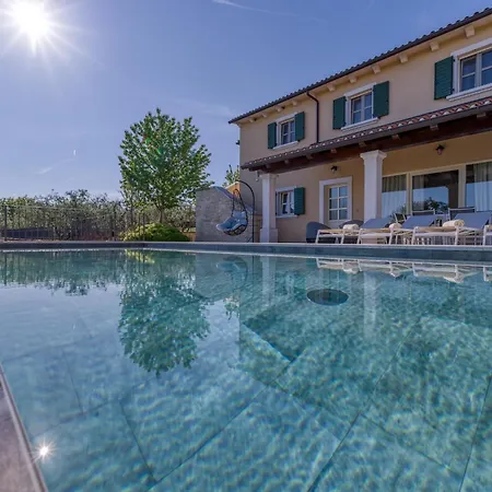 Sana Villa